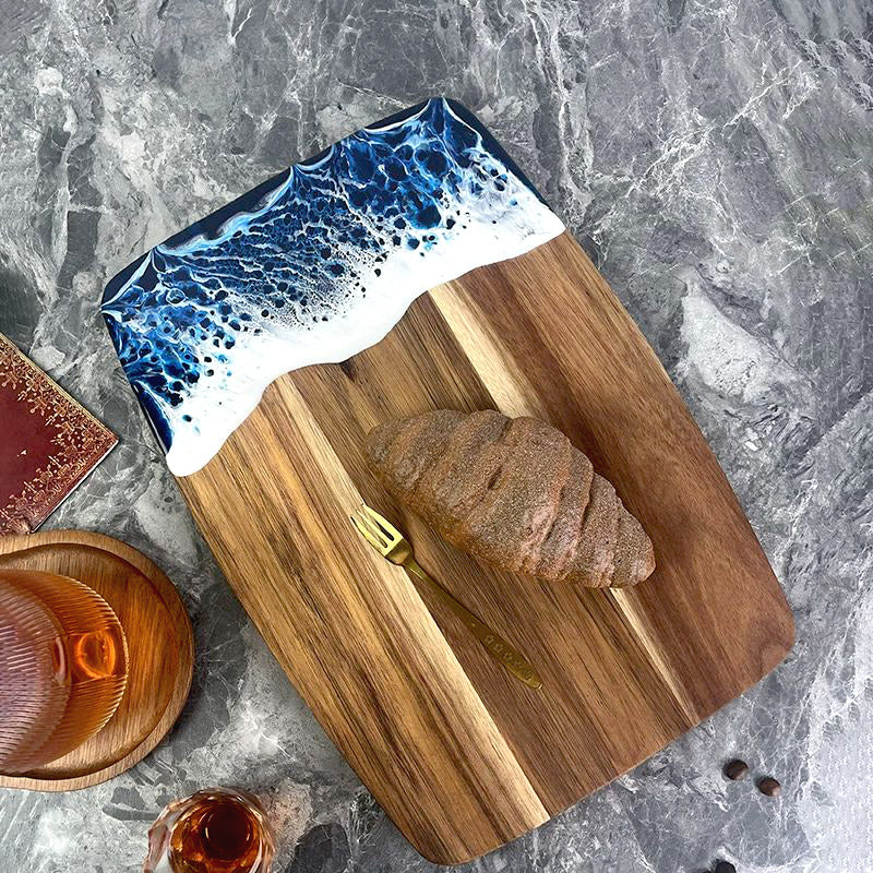 Planche à Découper Personnalisable en Résine et Bois avec Design de Vague de Mer