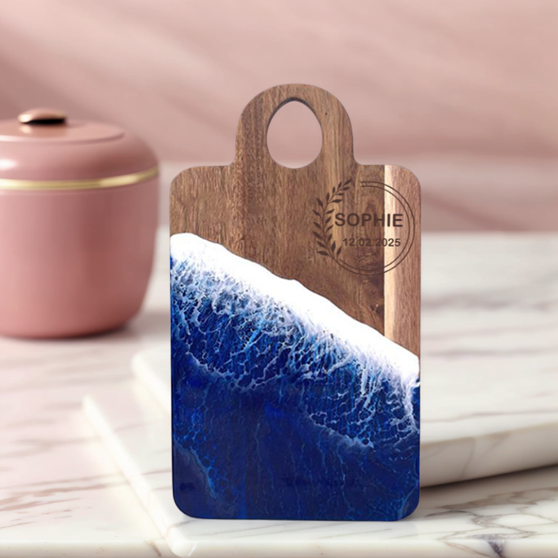 Planche à Découper en Bois avec Design de Vague de Mer Cadeau Personnalisable
