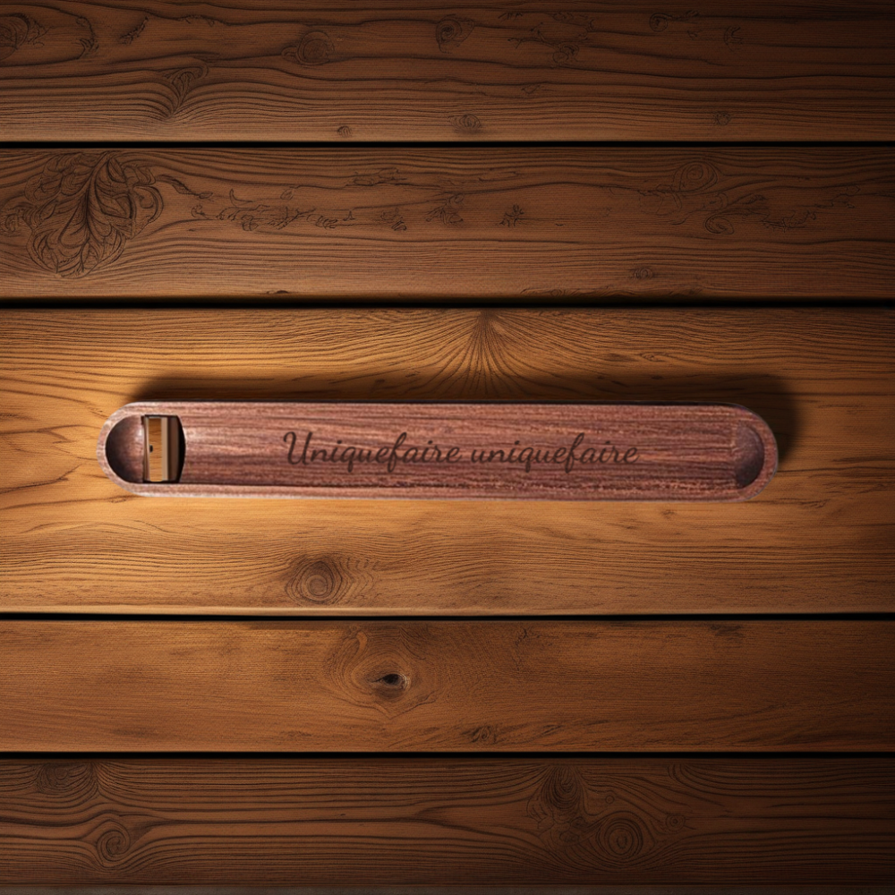 Support en Bois de Noyer pour Bâtons d'Encens Gravable avec Nom