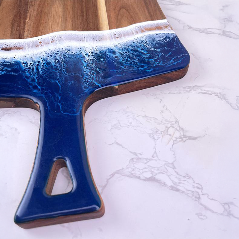 Planche à Découper en Bois d'Acacia avec Résine Design Unique et Personnalisable