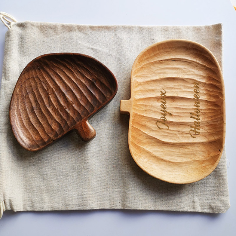 Assiette Irrégulière en Bois de cerisier Forme de Citrouille Ginkgo Châtaigne