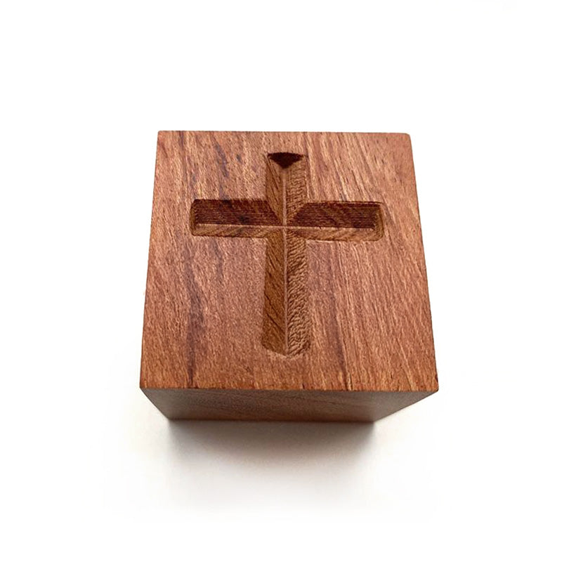 Diffuseur d'Huiles Essentielles sans Flamme en Bois avec Croix Gravéé Personnalisé avec Nom