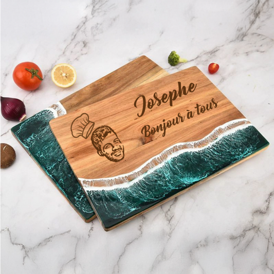 Planche à Découper en Résine et Bois avec Design de Vague de Mer