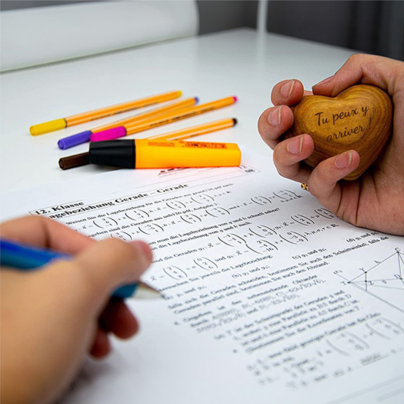 Déco Cœur en Bois avec Inscription Personnalisée Cadeau Porte-bonheur