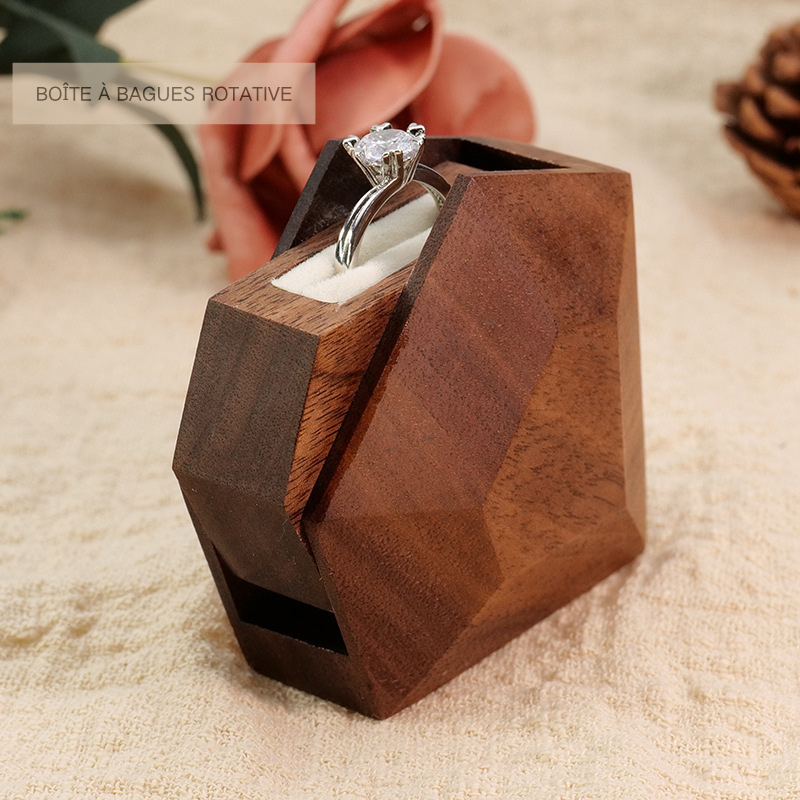 Boîte à Bagues en Bois Personnalisée avec Initial Gravé