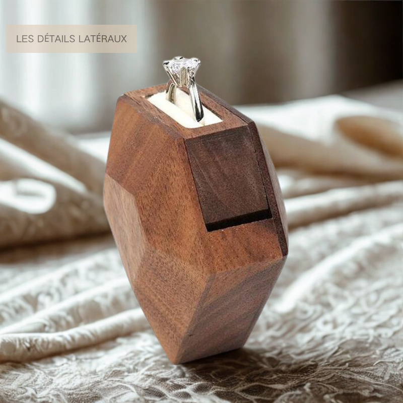 Boîte à Bagues en Bois Personnalisée avec Initial Gravé