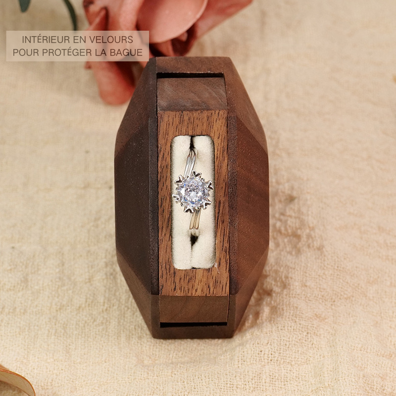 Boîte à Bagues en Bois Personnalisée avec Initial Gravé
