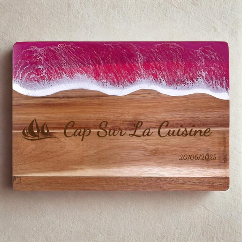 Planche à Découper Personnalisble en Résine et Bois avec Design de Vague de Mer