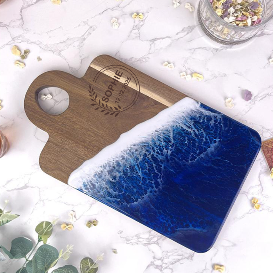 Planche à Découper en Bois avec Design de Vague de Mer Cadeau Personnalisable