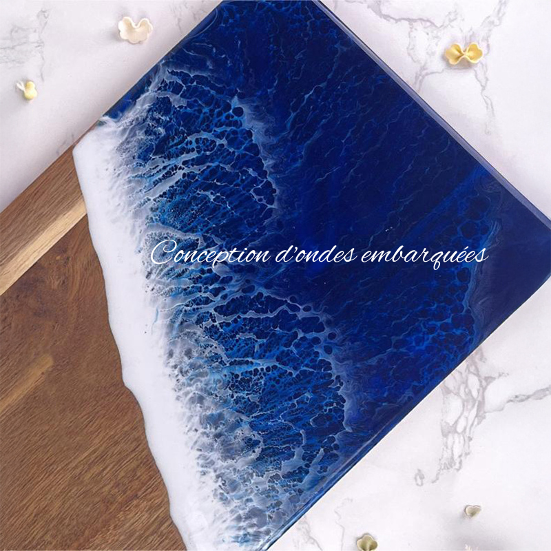 Planche à Découper en Bois avec Design de Vague de Mer Cadeau Personnalisable