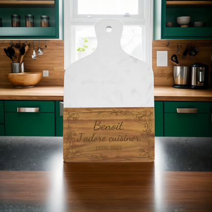 Planche à découper avec poignée en marbre et bois