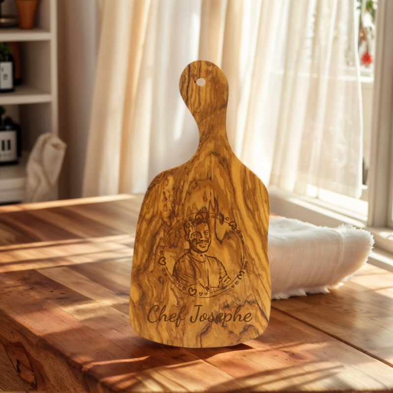 Planche à découper en bois d'olivier avec poignée Forme Irrégulière