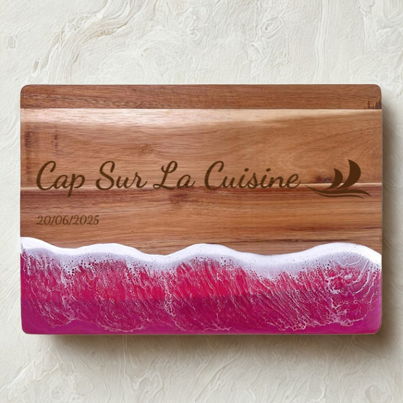 Planche à Découper Personnalisble en Résine et Bois avec Design de Vague de Mer