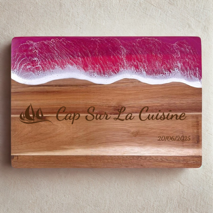 Planche à Découper Personnalisble en Résine et Bois avec Design de Vague de Mer